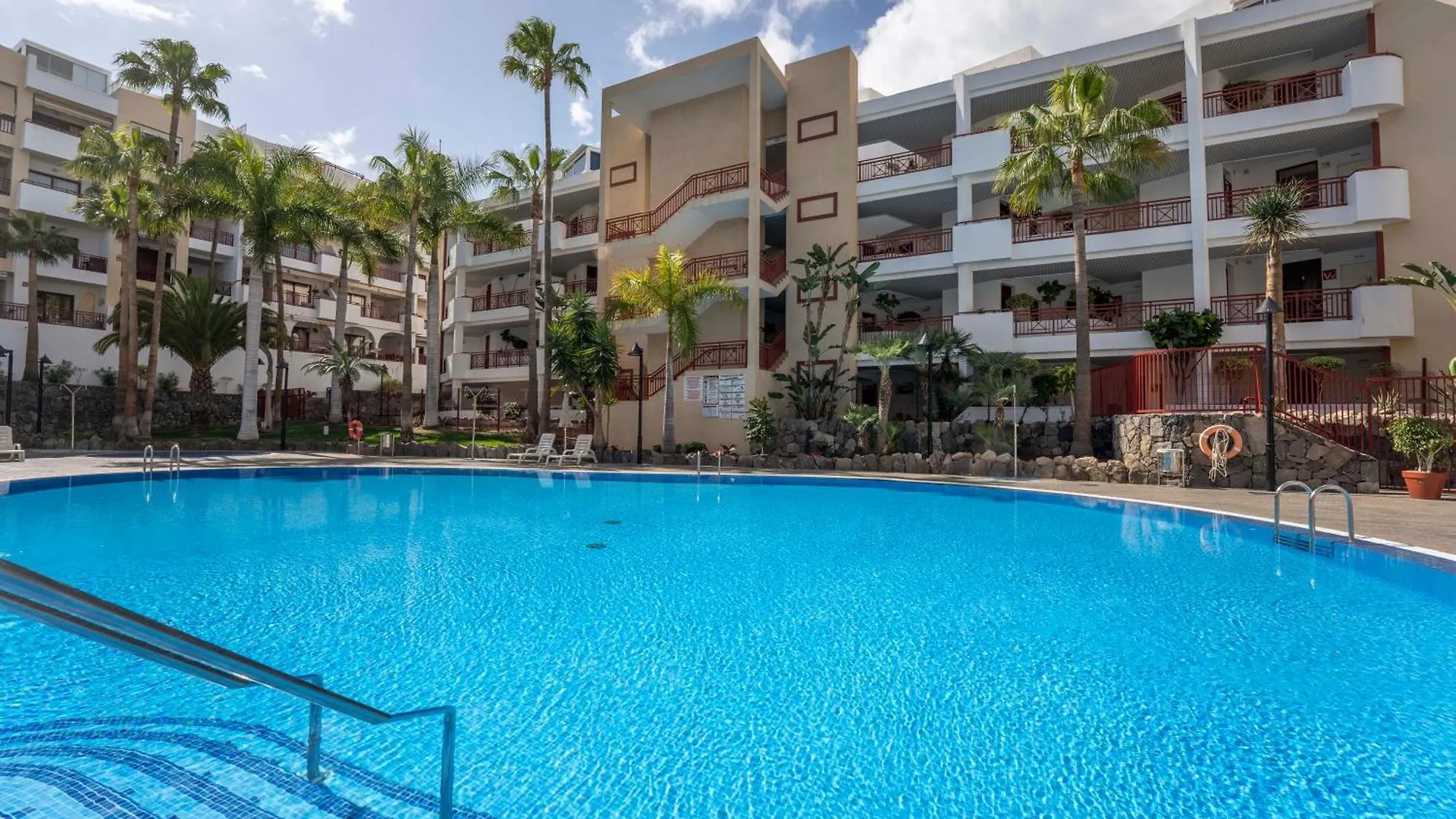 Apartmán Luma Ocean View Balcony Palm-mar