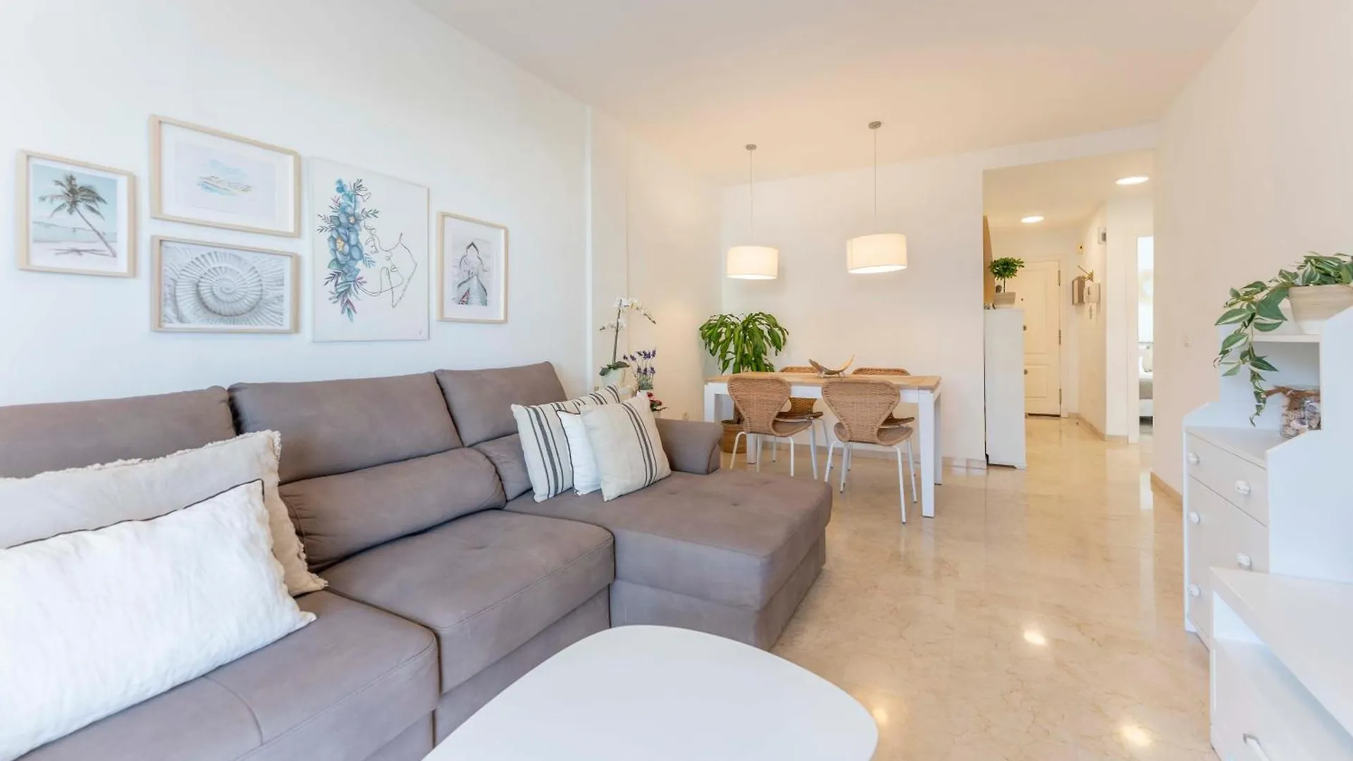 Apartmán Luma Ocean View Balcony Palm-mar